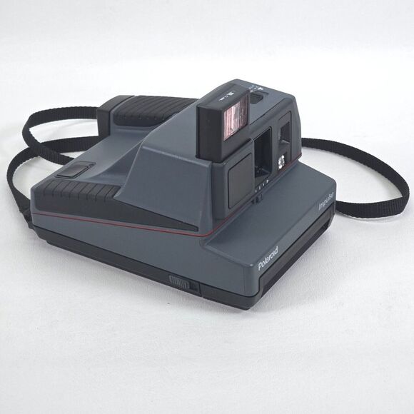 Vintage Polaroid Impulse 600 Instant Film Camera With Flash & Strap EUC UNTESTED - Picture 4 of 13